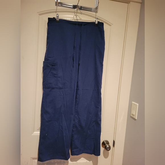 Scrub Pants - Set of 4 - Size Small - Picture 4 of 7